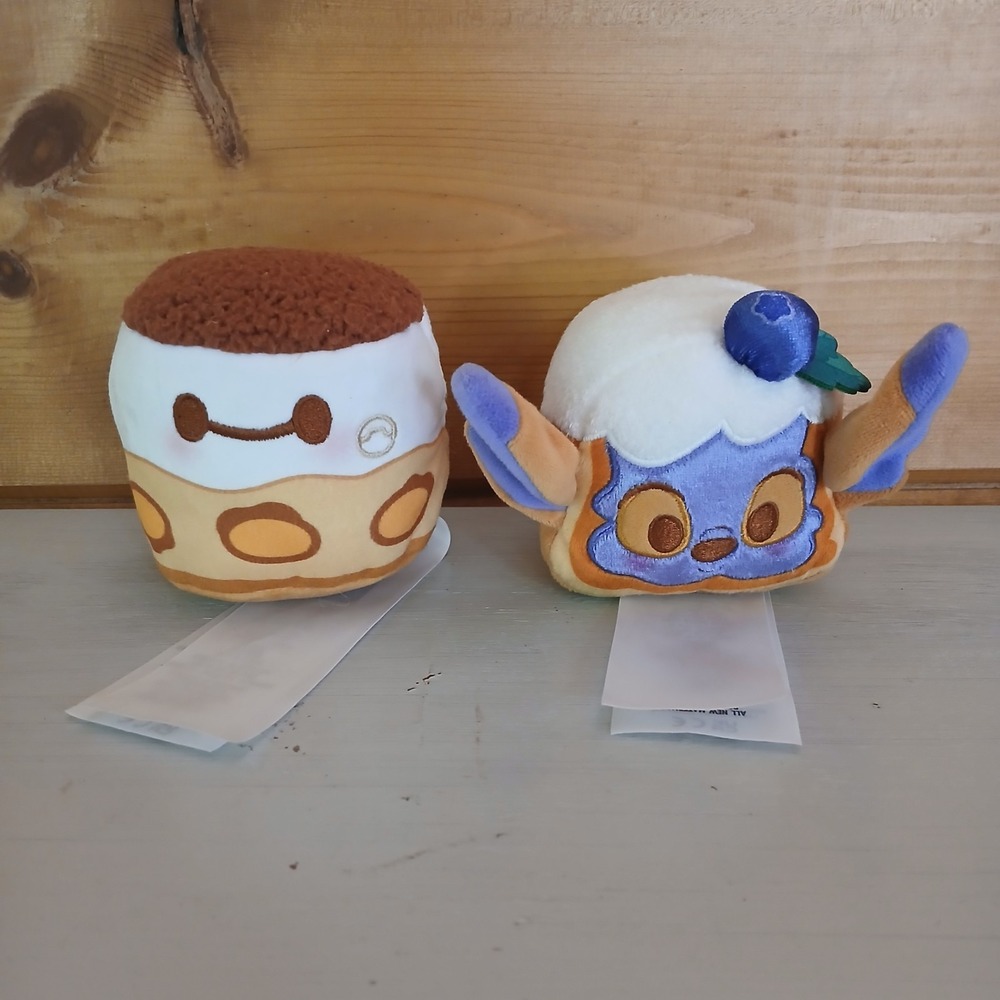 Lot Of Two‎ Disney Parks Munchlings Baked Treats Remix Plush